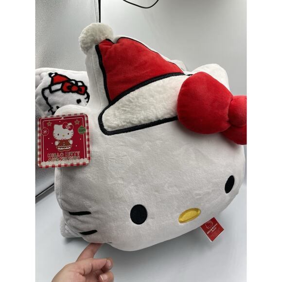 HELLO KITTY Sanrio Set Of 2 Decorative Pillow PINK BOW and  HELLO KITTY Sanrio Set Of 2 Decorative Christmas Pillows New With Tags
